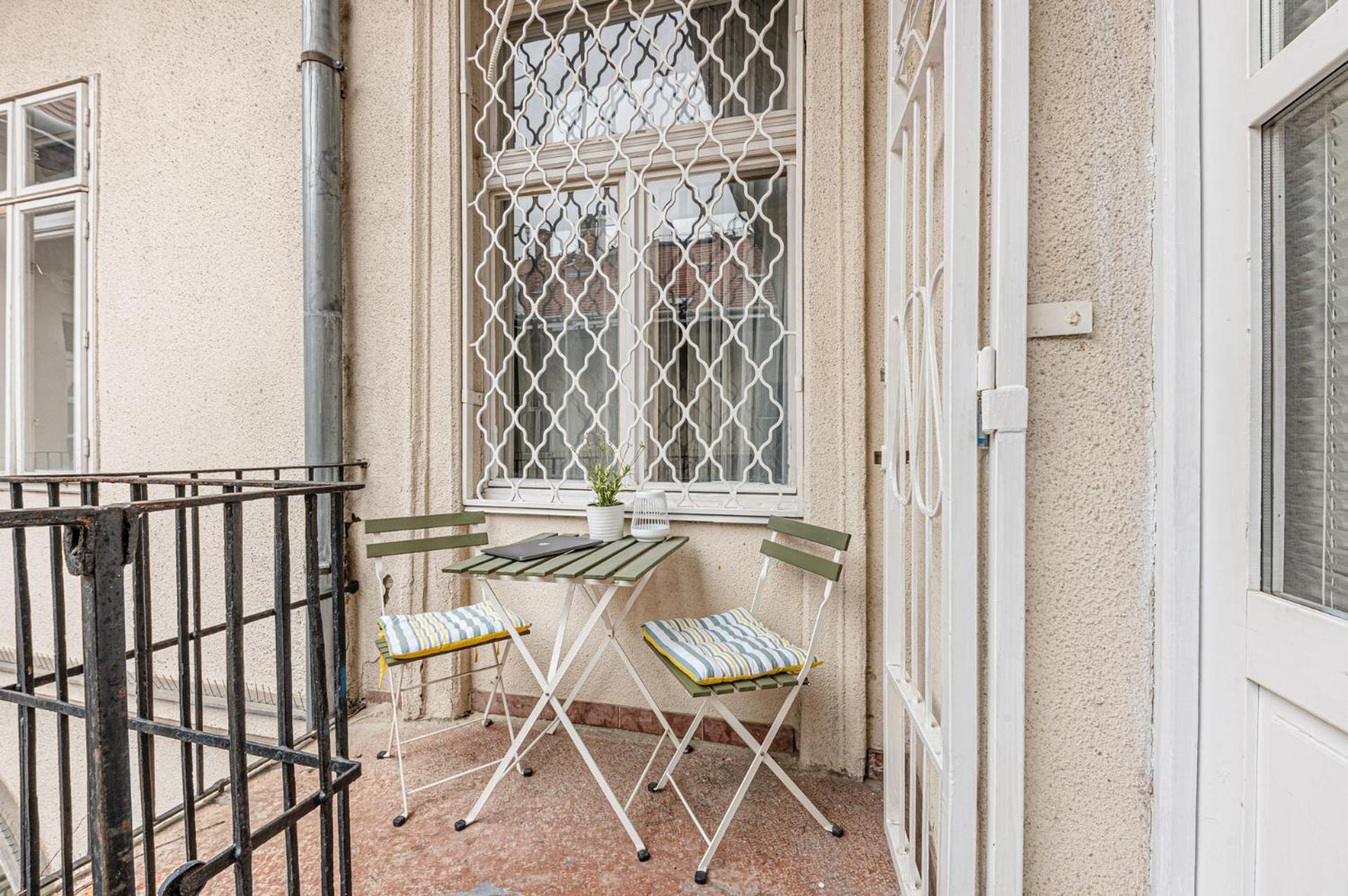 Apartment Chain Bridge Location New